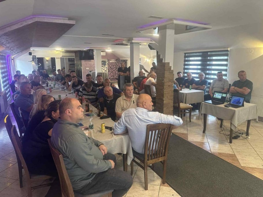 Ligjeratë për fermerët mbi teknologjitë e reja në agrobiznes