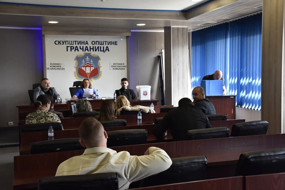 Прва седница Одбора за заједнице, А. Карадолами изабран за председавајућег